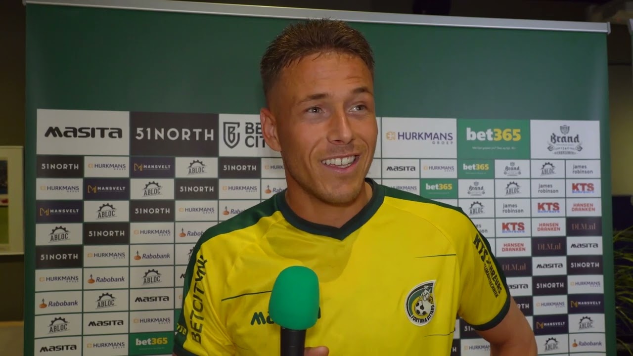 Paul Gladon met twee goals belangrijk tegen Sparta (Interview)
